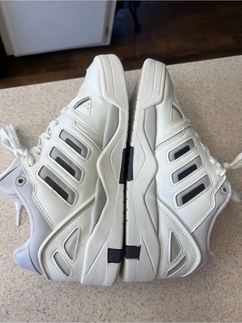 adidas low top
